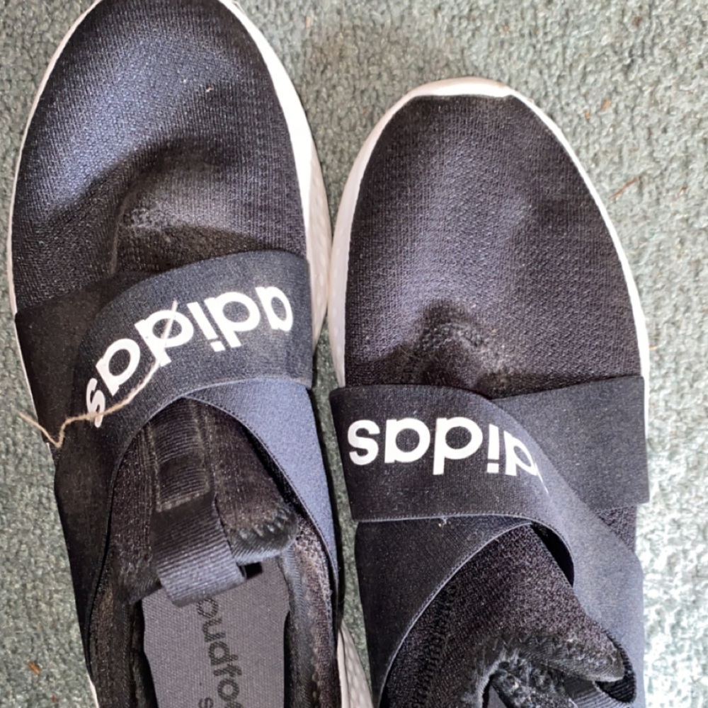 Adidas Sneakers
